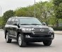 Toyota Land Cruiser 2016 - Màu đen, nhập khẩu