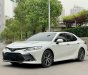 Toyota Camry 2022 - Màu trắng, nhập khẩu