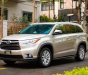 Toyota Highlander 2016 - Có cửa nóc, ghế điện