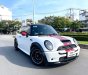 Mini Cooper 2006 - 1.6 nhập 2007 máy Turbo rất mạnh mẽ, ít hao xăng 9 lít/100km - Xe hai màu, full đồ chơi cao cấp