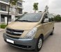 Hyundai Grand Starex 2010 - Màu vàng, nhập khẩu nguyên chiếc