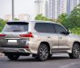 Lexus LX 570 2017 - Màu bạc, 7 chỗ, xe đẹp xuất sắc