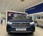 Volkswagen Touareg 2023 - Màu xanh dương Meloe Crystal Effect đang có 1 chiếc xe tại Vw Sài Gòn có thể giao ngay trong tháng 6/2023