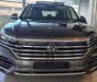 Volkswagen Touareg 2023 - Màu xám, nội thất đen, 1 xe giao ngay trong tháng 6/2023, liên hệ Ms Minh Thư giao xe toàn quốc