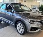 Volkswagen Touareg 2023 - Màu xám, nội thất đen, 1 xe giao ngay trong tháng 6/2023, liên hệ Ms Minh Thư giao xe toàn quốc
