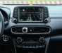 Hyundai Kona 2020 - Màu trắng - Nội thất đen
