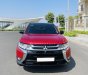 Mitsubishi Outlander 2019 - Màu đỏ, nội thất đen