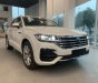 Volkswagen Touareg 2022 - Nam Thần Đường Phố