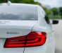 BMW 520i 2019 - Bán bmw 520i trắng kem model 2019 siêu lướt