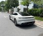 Porsche Taycan 2021 - Màu trắng, nội thất đỏ