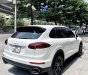 Porsche Cayenne 2016 - Số tự động