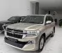 Toyota Land Cruiser 4.6 V8 2016 - Bán Toyota Land Cruiser 4.6 V8 2016, màu vàng cát cực đẹp.