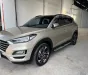 Hyundai Tucson 2020 - Hyundai Tucson 1.6 Turbo 2020, Giá bán: 696 triệu (có bớt Lộc), Ghi Vàng, nội thất Kem.