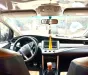 Toyota Innova 2016 - Bán xe Innova số sàn 2016 ( form 2017), xe gia đình, xe đẹp ( không phải xe showroom) ít đi, tháng chạy loanh quanh vài 