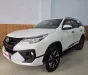Toyota Fortuner 2019 -  Cần bán Fortuner TRD máy xăng số tự động