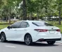 Toyota Camry 2.5 HV 2023 - Cần bán Toyota Camry 2.5 HV 2023, màu trắng, nhâp khẩu, chạy siêu lướt 