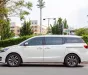 Kia Sedona 2016 - Sedona sản xuất 2016, màu trắng sang trọng đang tìm chủ nhân mới.