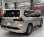 Lexus LX 570 2016 - Bán Lexus LX570 sản xuất 2016 màu vàng cát.
